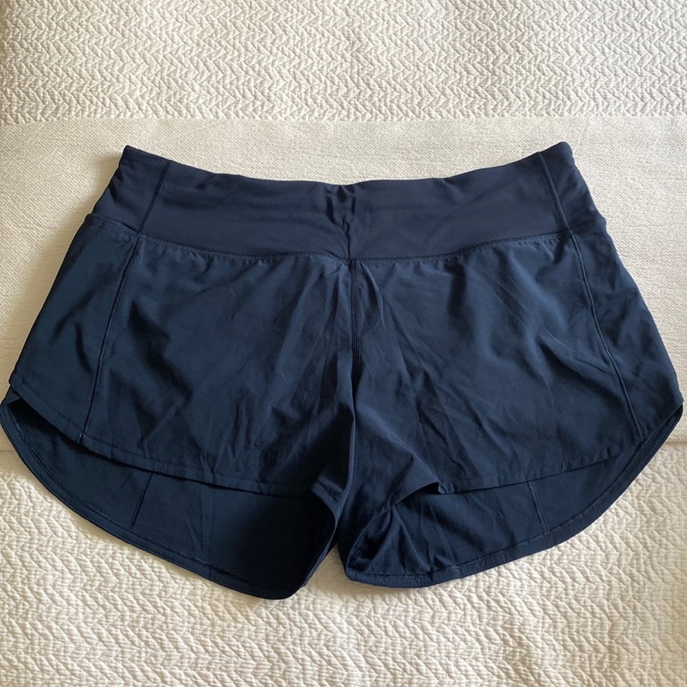 Barely worn Lulu size 10 shorts. Speed short. Navy.